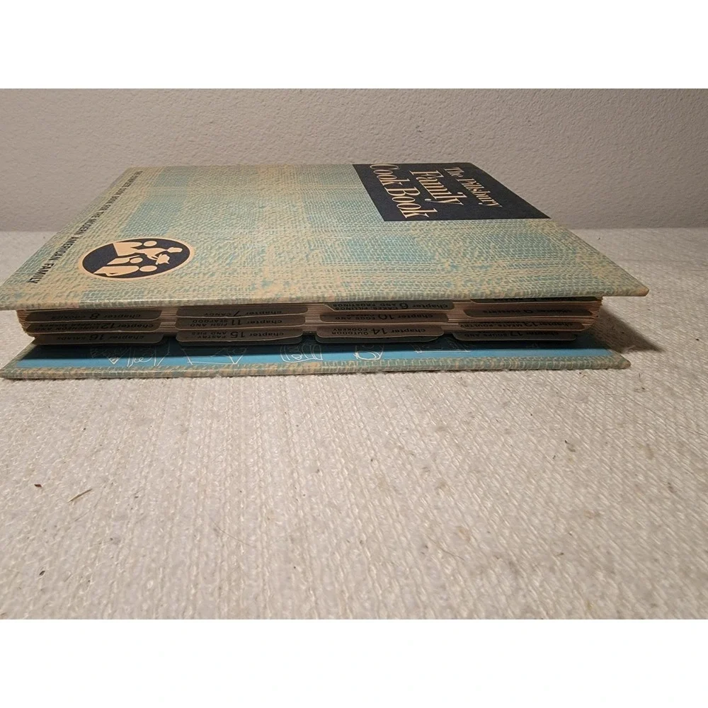 The‎ Pillsbury Family Cook Book Vintage Americana 1963 Hardcover 5 Ring Binder